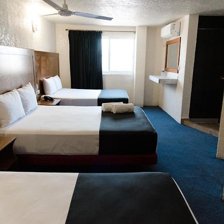 Hotel Central Irapuato - Hotel En Ирапуато Екстериор снимка