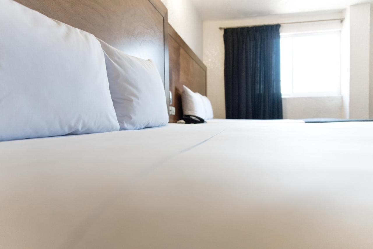 Hotel Central Irapuato - Hotel En Ирапуато Екстериор снимка